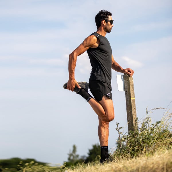 Tee Shirt sans manches EKOI RUN GRAPHIC TECH Noir