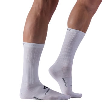 Ponožky EKOI Perf DYNAMIC LINE 18 cm b&iacute;l&eacute;