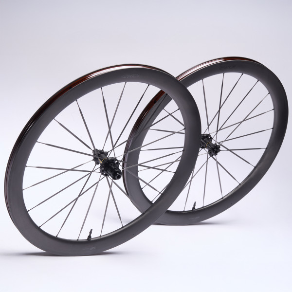 Par de Ruedas EKOI Carbono 50mm Full Black Shimano Gold
