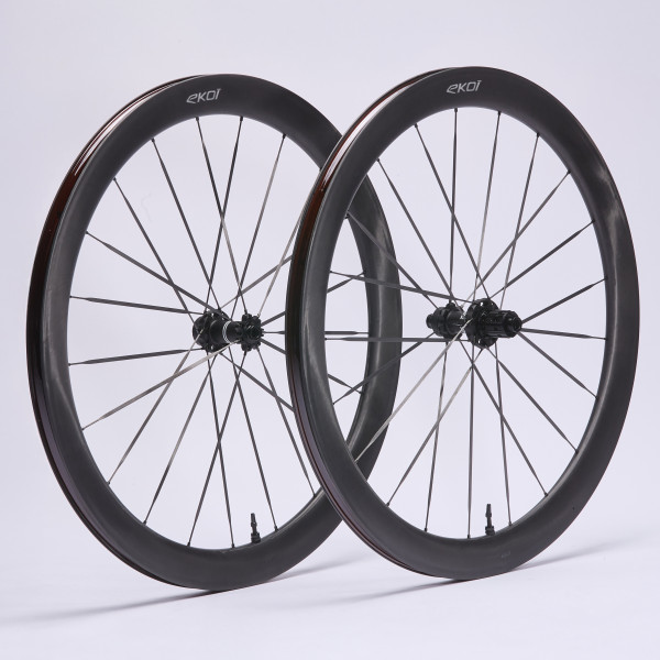 Par de Ruedas EKOI Carbono 50mm Full Black Shimano White